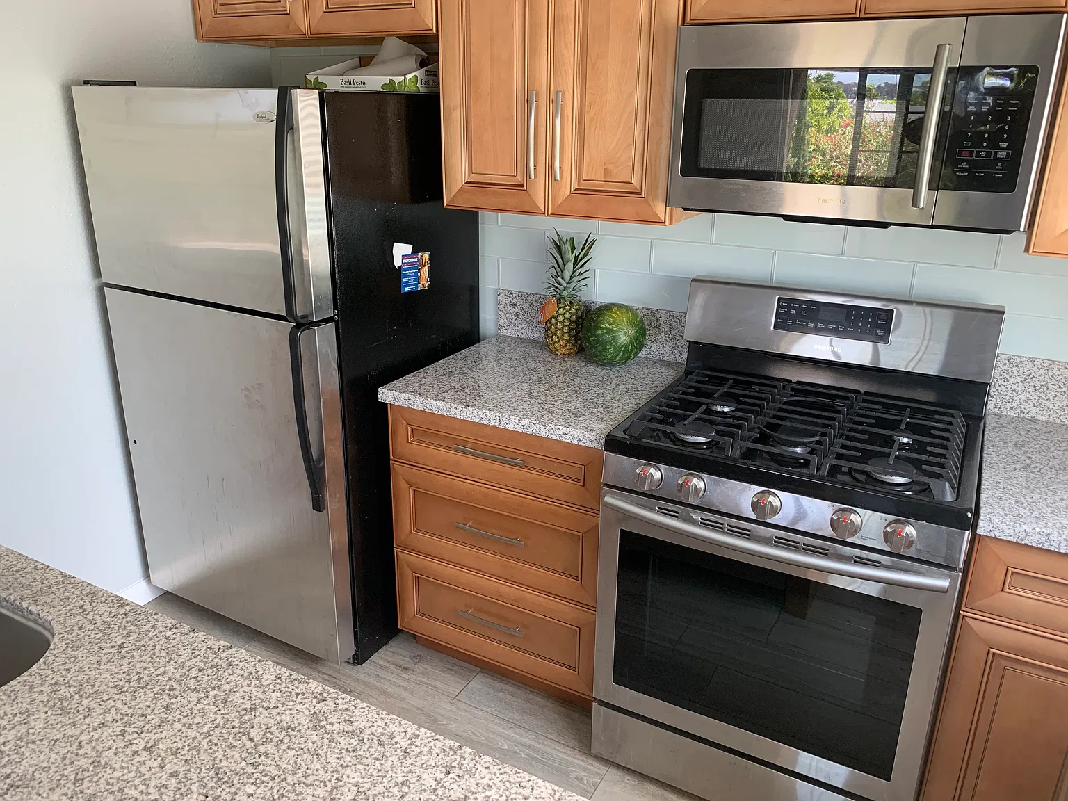 3 bed, 1.5 bath, 1280 sqft, $3,495 — Photo 2