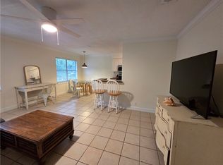 800 Mallery St #B-10, Saint Simons Island, GA 31522