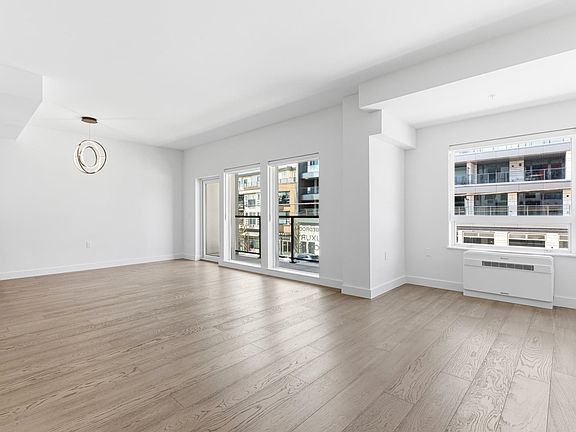 2nd image of 3590 W 39th Ave #202
