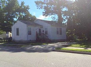 3301 Gwin St, Portsmouth, VA 23704