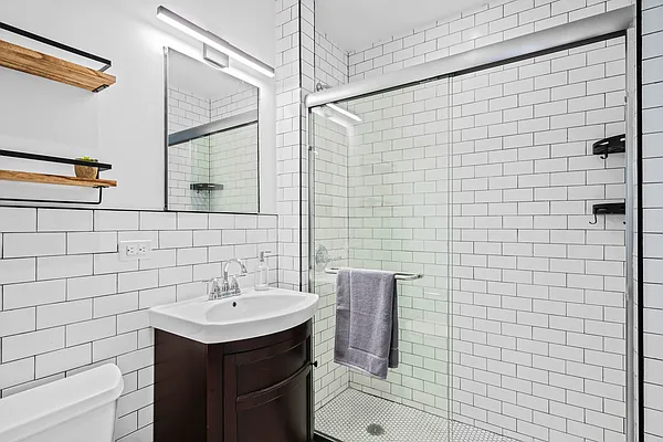 Rented by Outpost Brokerage LLC | media 41