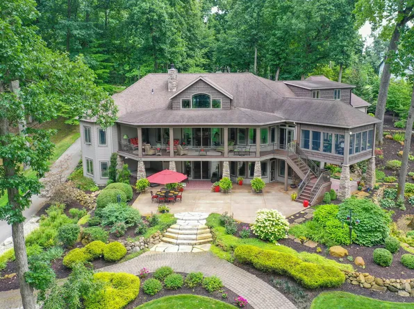 70242 Arbola St, White Pigeon, MI 49099