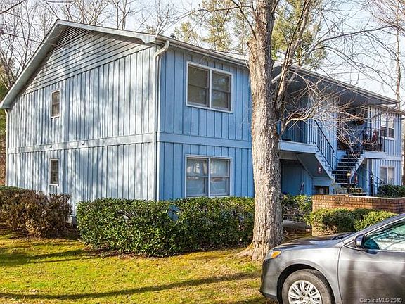 4th image of 100 Meadow Park Ln