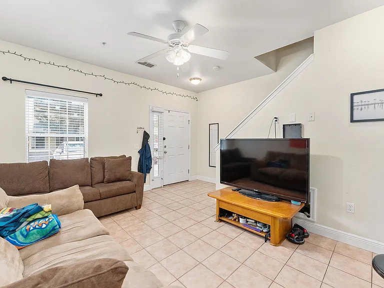 2980 SW 35th Pl #101 — Photo 5