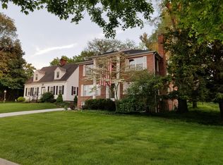 17811 Indianola Ave, Lakewood, OH