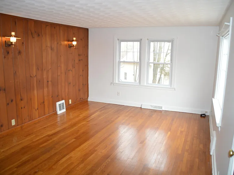 11 Rocky Rest Rd — Photo 5