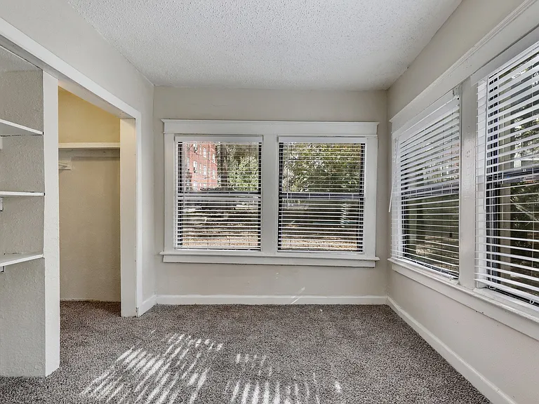 4111-4113 Walnut St — Photo 6