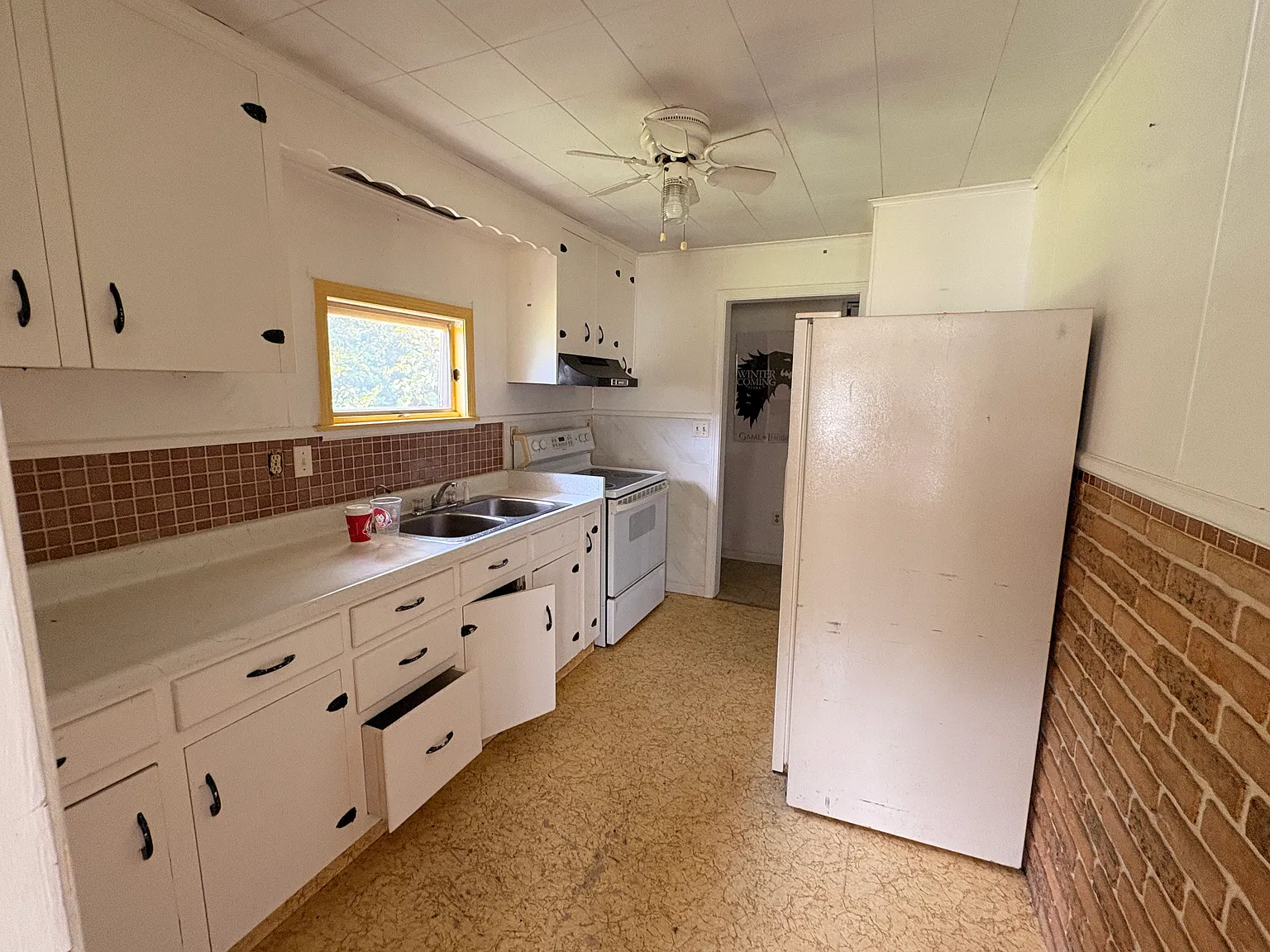 1 bed, 800 sqft, $900 — Photo 3