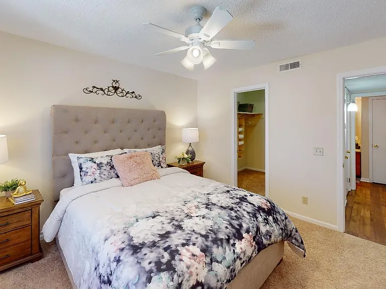 Aspen Village Apartment Homes — Photo 12