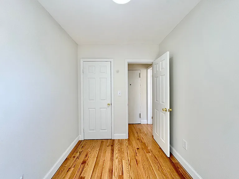 2867 Webster Ave #1 — Photo 18