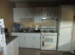 7103 Florence St, La Vista, NE 68128
