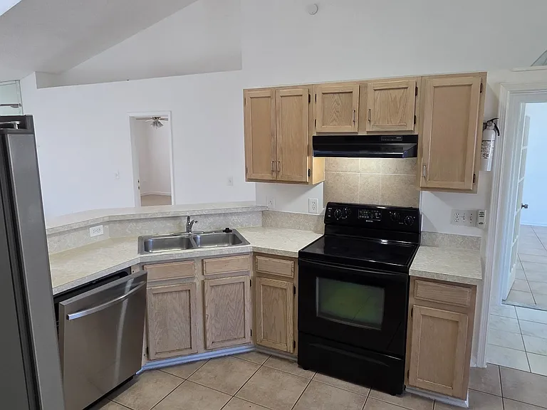 8528 Echoridge Ct — Photo 55