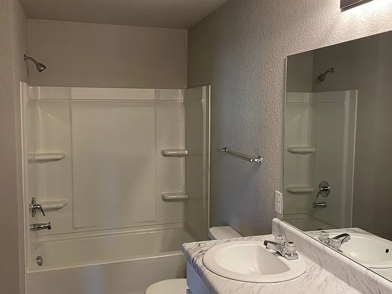 1760 Ryder St — Photo 10