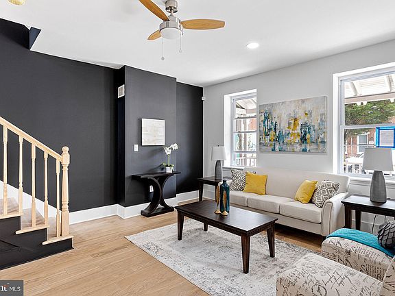 2nd image of 1006 N Lombard St