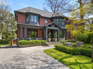9 Neville Park Blvd, Toronto, ON M4E 3P5
