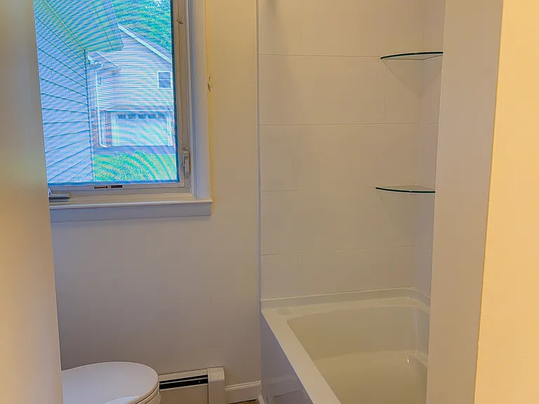 111 Woodland Ave — Photo 22