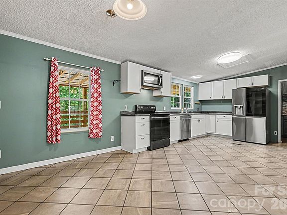5th image of 1127 Galway Ln