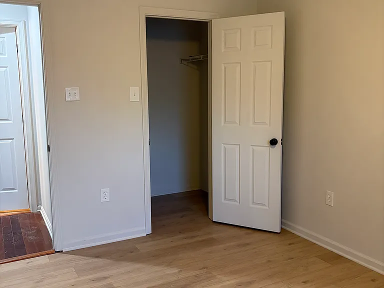 610 Brentwood Ct — Photo 23