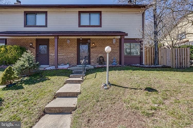 1st image of 7644 Woodbine Dr