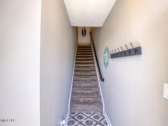 2nd image of 2252 Beach Dr APT 706
