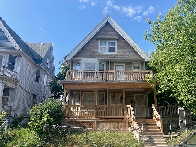 1st image of 1606-08 W Meinecke Ave