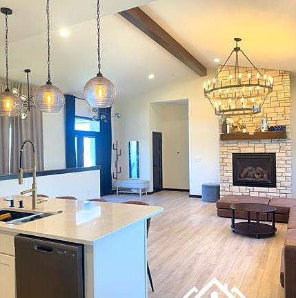 4th image of 2114 Idlewild Way