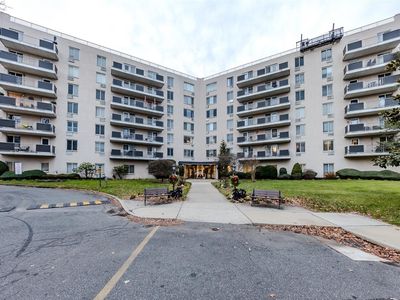 135 Post Avenue #6U, Westbury, NY, 11590