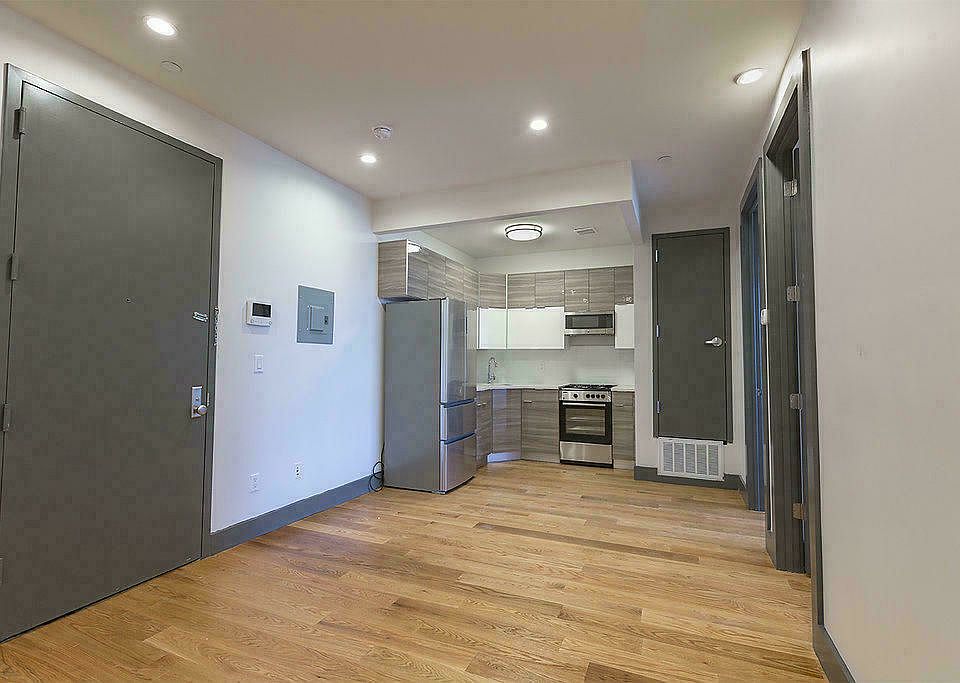 1st image of 182 Jefferson St #3A