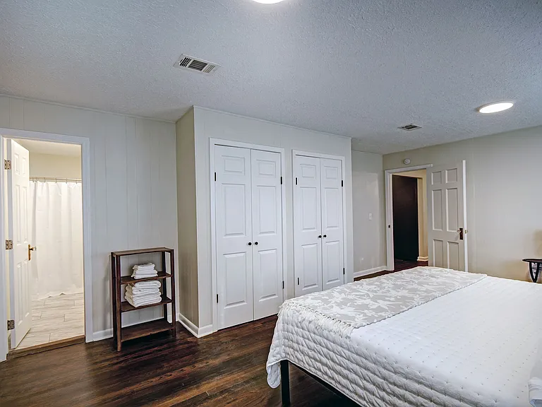 804 Monroe St — Photo 25