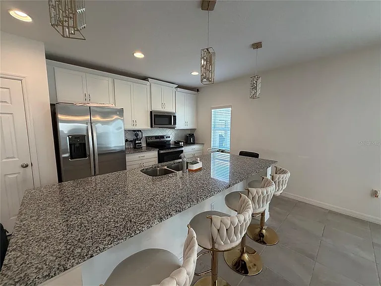 434 North Blvd E — Photo 23