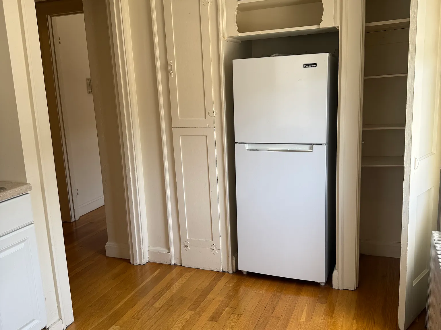 1 bed, 750 sqft, $2,100 — Photo 3