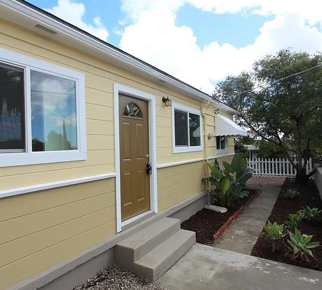 7102 Mohawk St — Photo 17