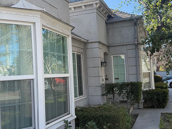 Walkway to apartment