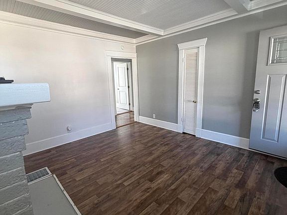 5th image of 68 Crowell Ave