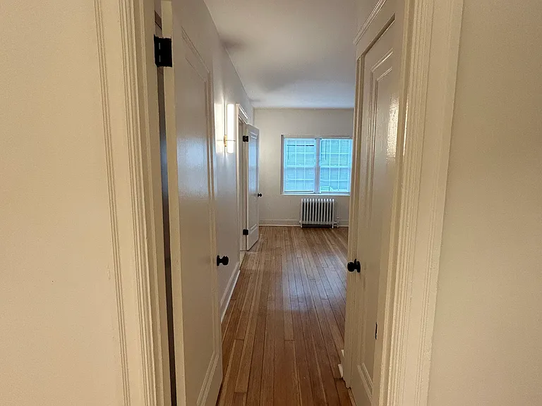 109 Montgomery St #2 — Photo 35