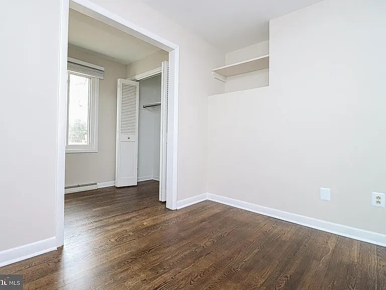 430 Duvall Ln — Photo 17