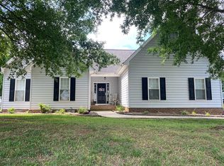 6931 Aspen Ct, Denver, NC 28037