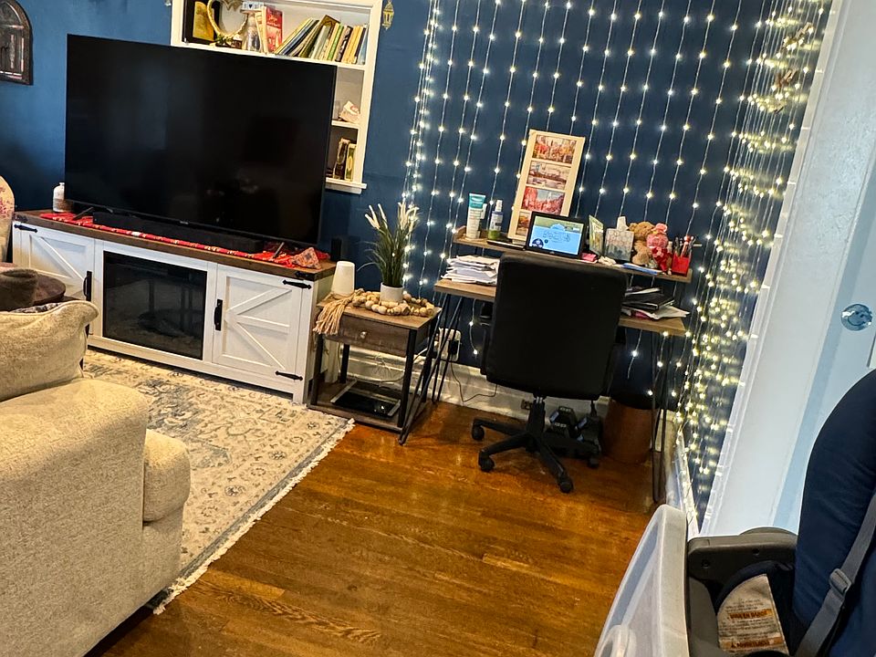 1st image of 1516 W Bryn Mawr Ave #3