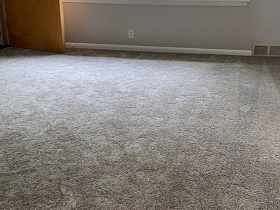 4th image of 3480 S 82nd St APT 3