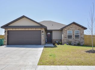 329 N Mojave St, Farmington, AR 72730