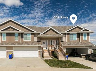 609 Riley Ln, West Branch, IA 52358