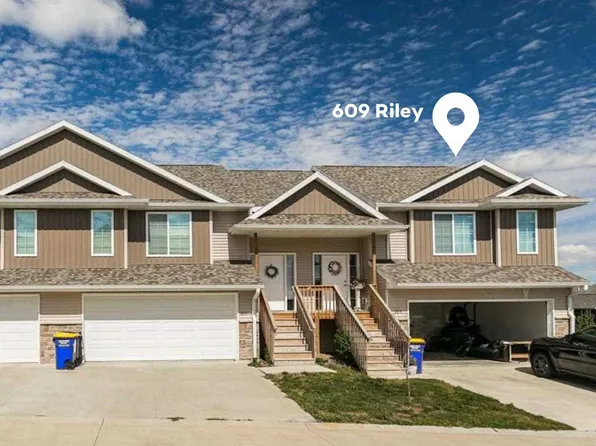 609 Riley Ln, West Branch, IA 52358