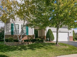 2226 Arcadia Ct, Aurora, IL 60503