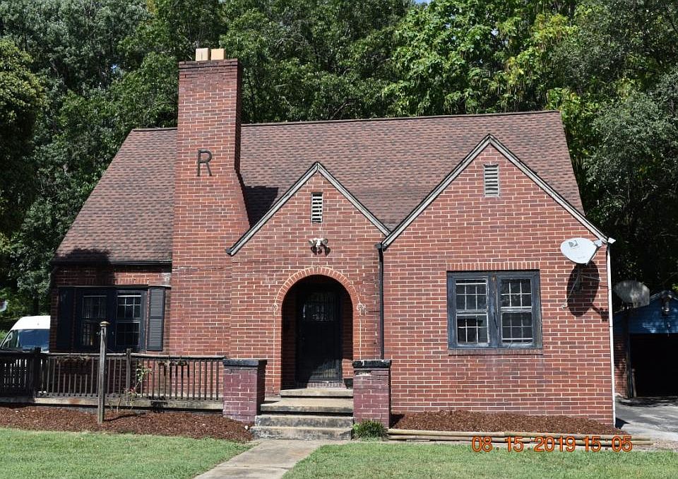 1st image of 1320 Catawba St