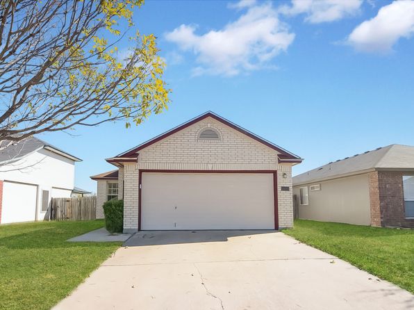 1404 Fox Creek Dr