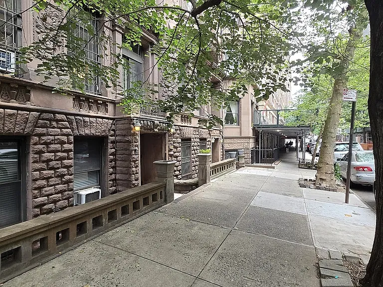 319 W 88th St #3 — Photo 17
