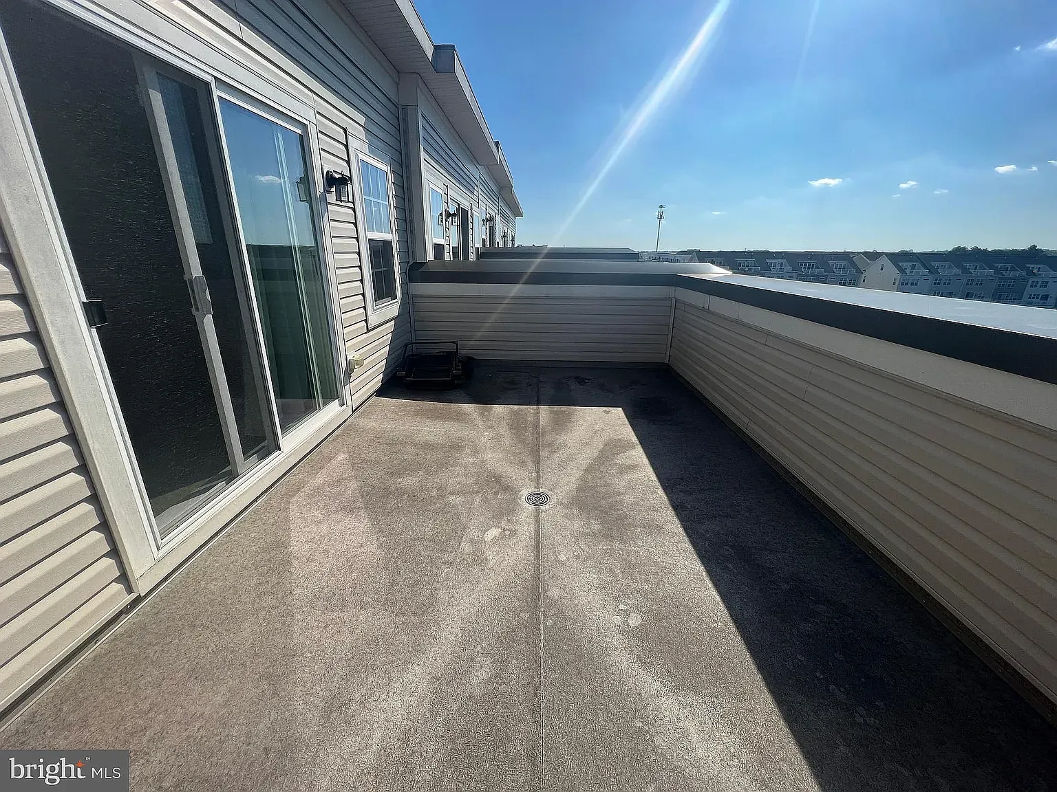 1 bed, 2160 sqft, $1,400 — Photo 4