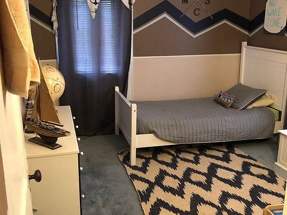 Bedroom 3 
Approx 10x12