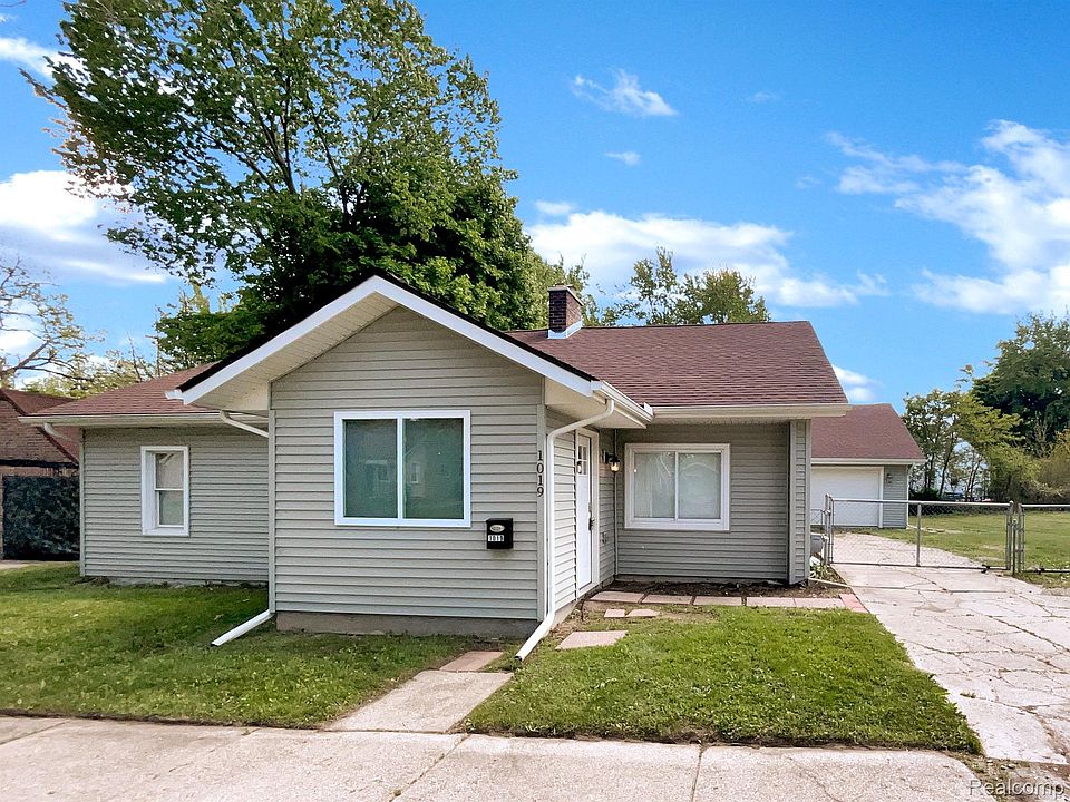1st image of 1019 Premont Ave