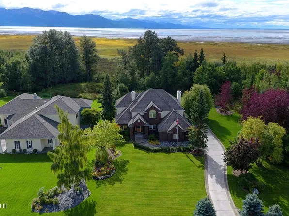900 Botanical Heights Cir, Anchorage, AK 99515
